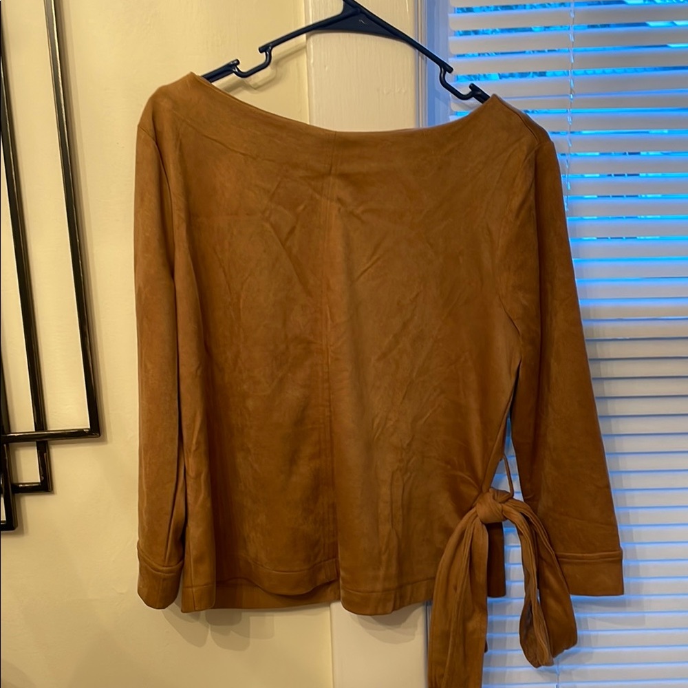 Banana Republic Brown boat neck top with Suede Texture and Tie Belt